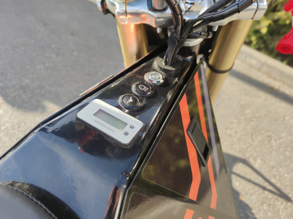 Электросноубайк ELIQ Горник