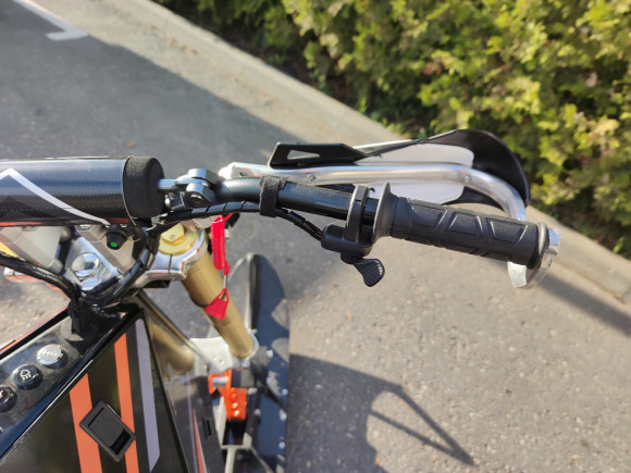 Электросноубайк ELIQ Горник