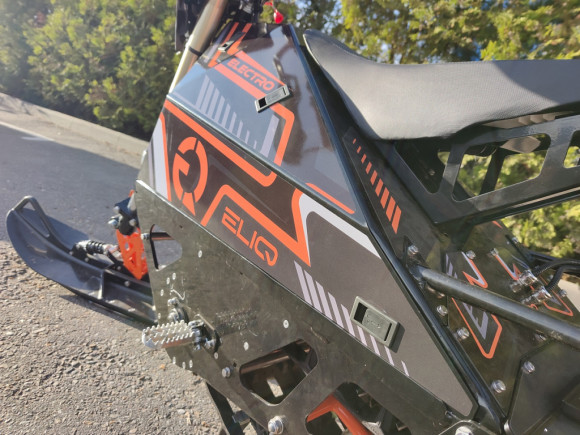 Электросноубайк ELIQ Горник