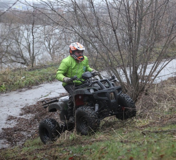 Вездеход ЕМ-015 Супер (1500Вт 60В R10 Пониженная Диф)