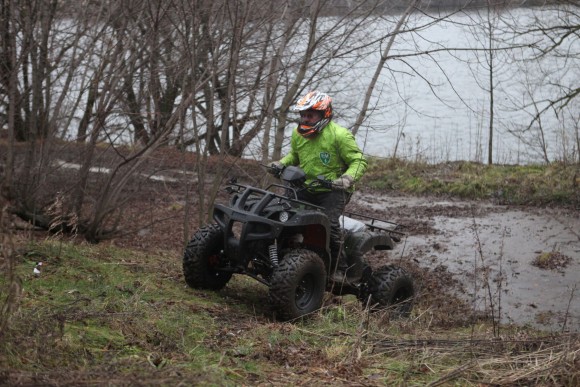 Вездеход ЕМ-015 Супер (1500Вт 60В R10 Пониженная Диф)