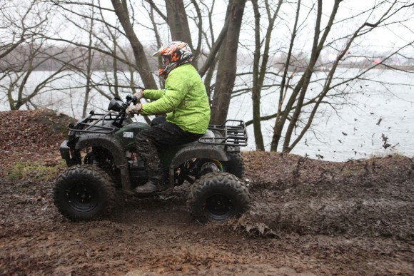 Вездеход ЕМ-015 Супер (1500Вт 60В R10 Пониженная Диф)