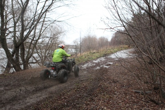 Вездеход ЕМ-015 Супер (1500Вт 60В R10 Пониженная Диф)