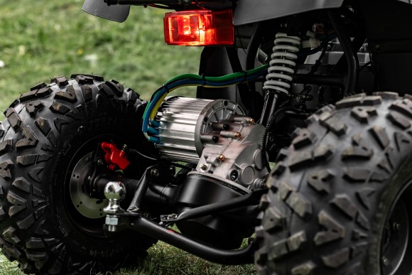 Вездеход ЕМ-015 Супер (1500Вт 60В R10 Пониженная Диф)