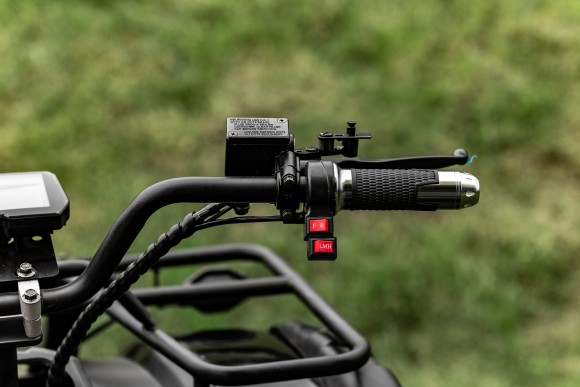 Вездеход ЕМ-015 Супер (1500Вт 60В R10 Пониженная Диф)