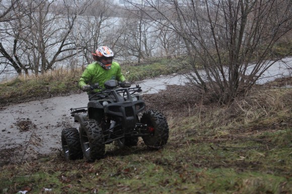 Вездеход ЕМ-022 Супер (2200Вт 72В R10 Пониженная Диф)