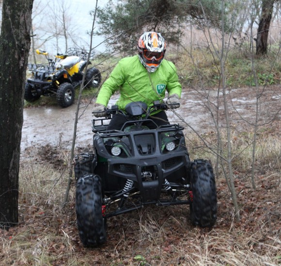 Вездеход ЕМ-022 Супер (2200Вт 72В R10 Пониженная Диф)