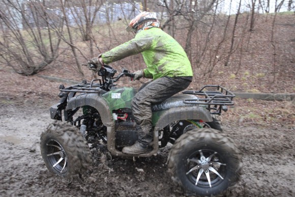 Вездеход ЕМ-022 Супер (2200Вт 72В R10 Пониженная Диф)