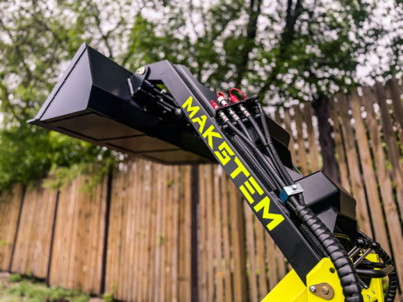 Электрический мини погрузчик MAKSTEM E-MAX450