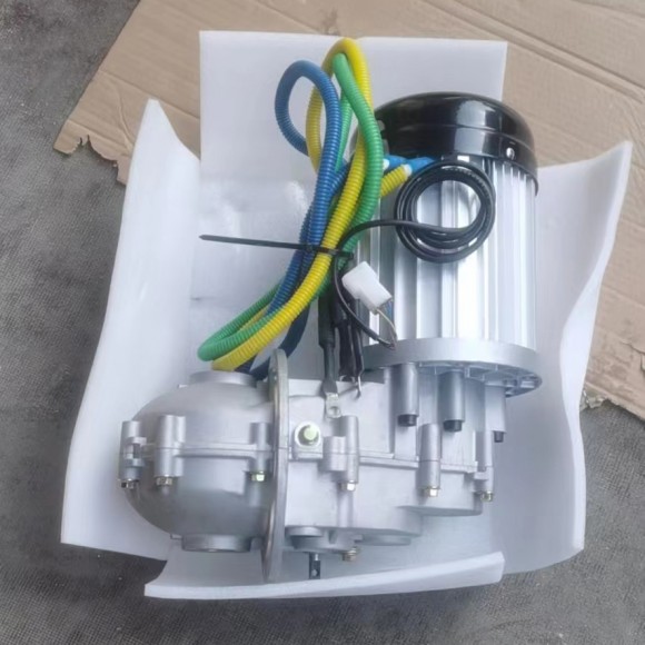 Электродвигатель (BLDC) 72В 3500 Вт с механической 2-х скоростной коробкой передач  2