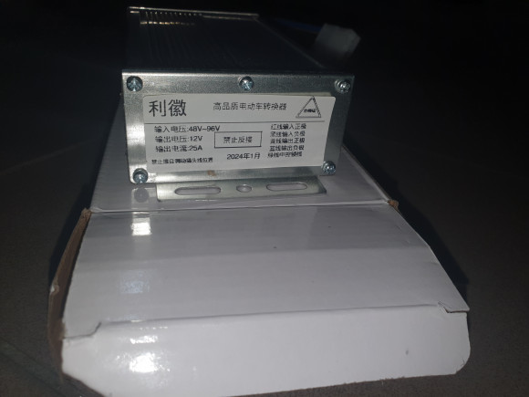 DC-DC IN 48-96V, OUT 12V 25A Понижающий преобразователь напряжения (Конвертер)